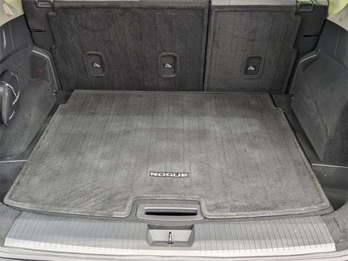 Certified 2023 Nissan Rogue SV image 13