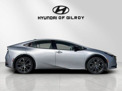 Used 2024 Toyota Prius Limited w/ Limited Premium Package FWD image 6