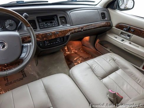 Used 2010 Mercury Grand Marquis LS image 15