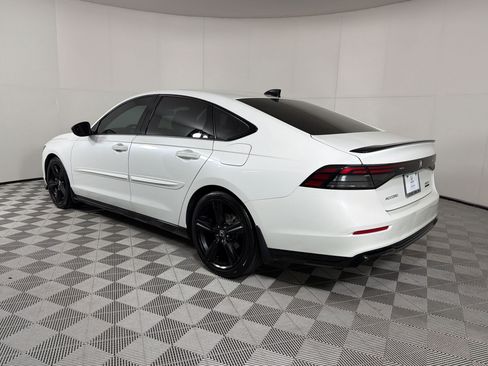 Used 2024 Honda Accord Sport image 3