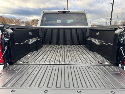 New 2025 Toyota Tacoma TRD Off-Road image 26