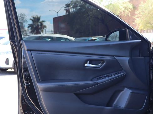 Used 2021 Nissan Sentra SV FWD image 36