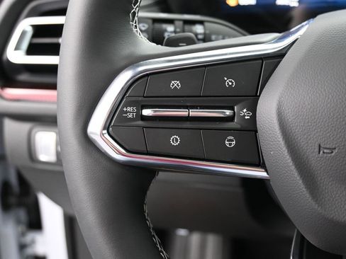 New 2026 Chevrolet Traverse Z71 w/ Enhanced Driving Package image 29