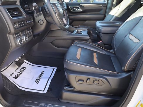 Used 2023 GMC Yukon AT4 w/ AT4 Premium Plus Package image 11