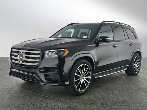 New 2026 Mercedes-Benz GLS 580 4MATIC image 7