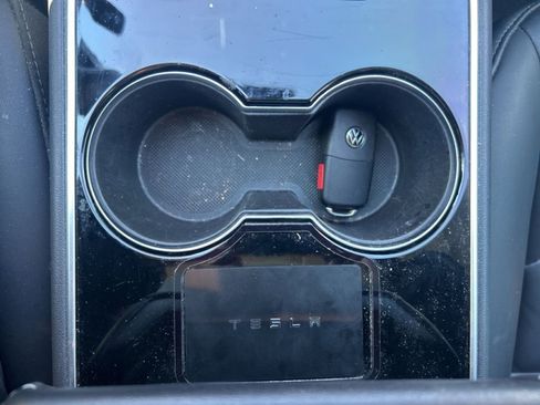 Used 2018 Tesla Model 3 Long Range image 17