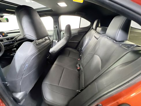 Used 2019 Lexus UX 250h w/ Premium Package image 24