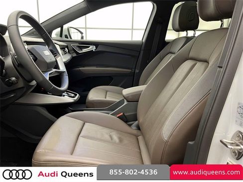 Used 2025 Audi Q4 e-tron Prestige image 17