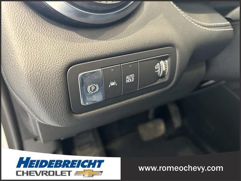 Used 2024 Chevrolet Blazer EV LT AWD/4WD image 30