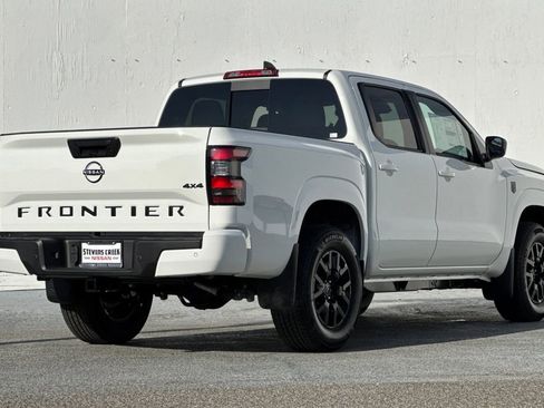 New 2026 Nissan Frontier SV w/ Tow Package image 4