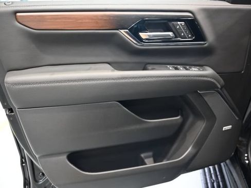 New 2026 GMC Yukon XL Denali w/ Denali Reserve Package AWD/4WD image 32