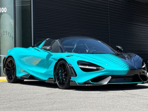 Used 2022 McLaren 765LT RWD image 10