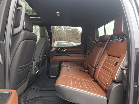 Used 2025 GMC Sierra 1500 Denali Ultimate image 10