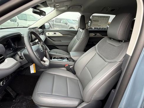 New 2026 Ford Explorer Active w/ Active Comfort Package image 11