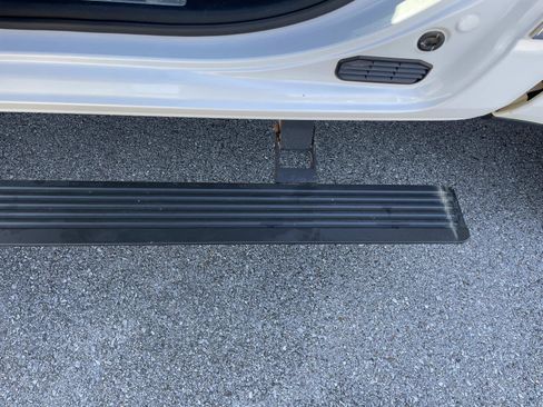 Used 2019 RAM 1500 Limited AWD/4WD image 12