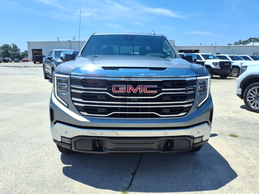 New 2026 GMC Sierra 1500 SLT w/ SLT Premium Plus Package AWD/4WD image 2