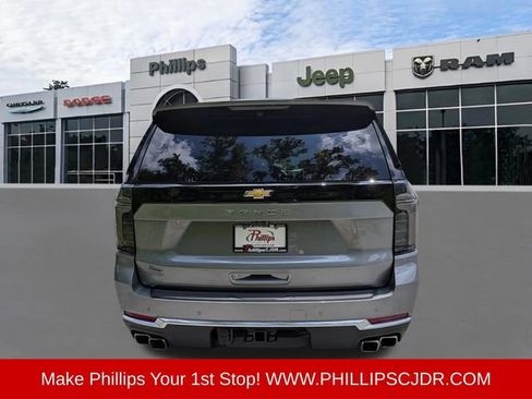 Used 2026 Chevrolet Tahoe High Country AWD/4WD image 4