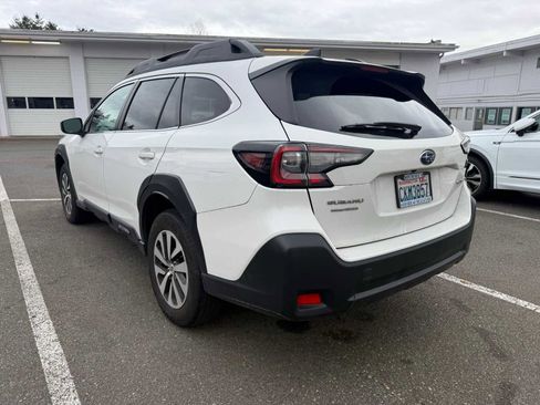 Certified 2024 Subaru Outback Premium image 2