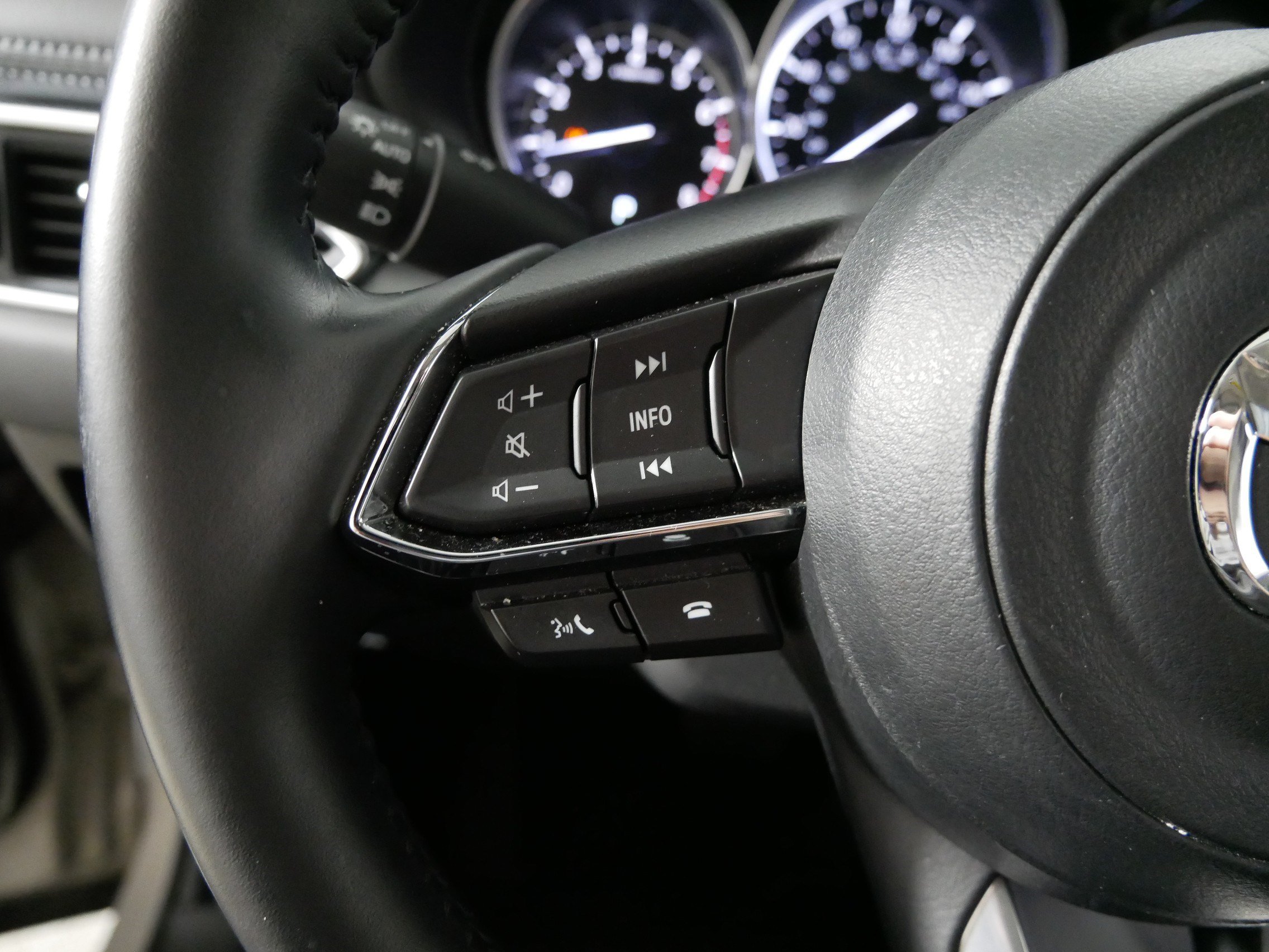 Used 2025 MAZDA CX-5 AWD 2.5 S w/ Preferred Package image 27