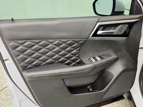 Used 2022 Mitsubishi Outlander SEL AWD/4WD image 11