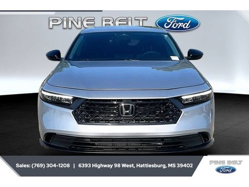 Used 2025 Honda Accord SE image 3
