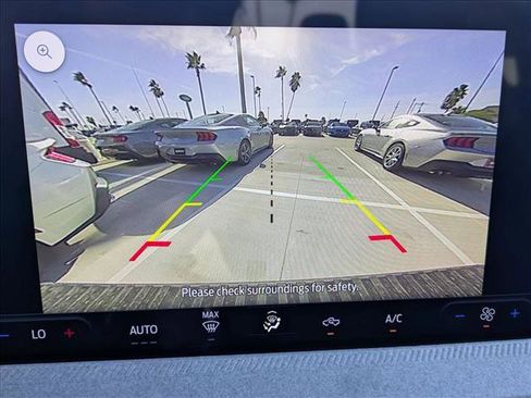 New 2025 Ford Maverick XLT image 13