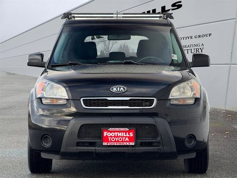 Used 2011 Kia Soul + w/ Audio Pkg image 2