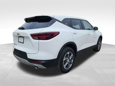 Used 2023 Chevrolet Blazer LT AWD/4WD image 9