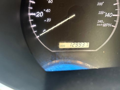 Used 2006 Lexus RX 330 AWD image 17