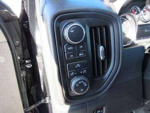 Used 2022 Chevrolet Silverado 1500 W/T w/ WT Value Package image 16