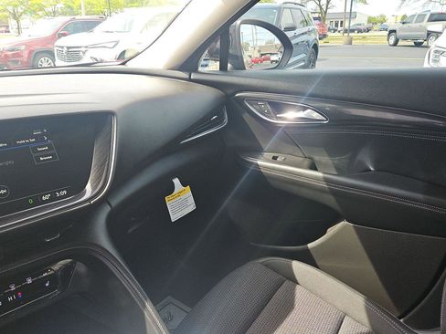 Used 2023 Buick Envision Preferred FWD image 19
