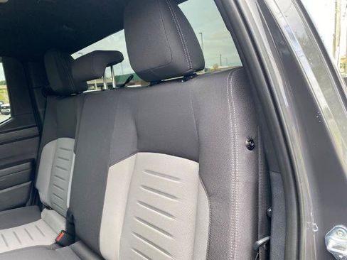 Used 2025 Toyota Tacoma TRD Sport AWD/4WD image 28