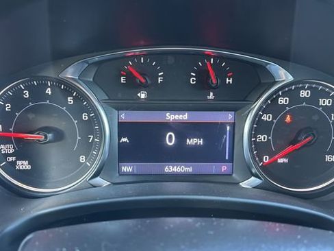 Used 2023 GMC Terrain SLT image 12