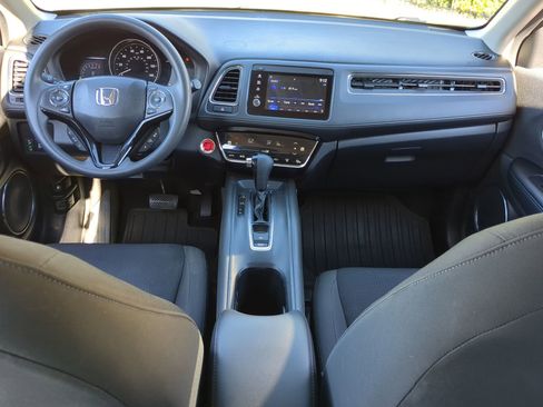Used 2019 Honda HR-V EX image 14