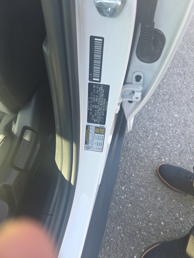 Used 2025 Kia K4 FWD image 27