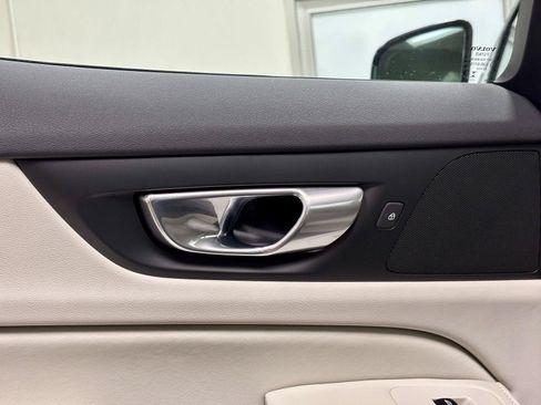 Used 2024 Volvo S60 B5 Plus w/ Climate Package FWD image 19
