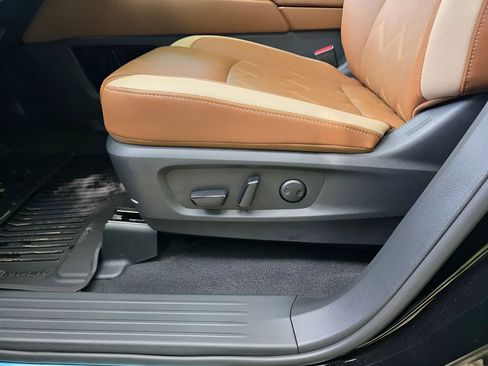 New 2026 Nissan Pathfinder Platinum AWD/4WD image 20