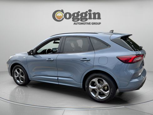 Used 2024 Ford Escape ST-Line FWD image 3