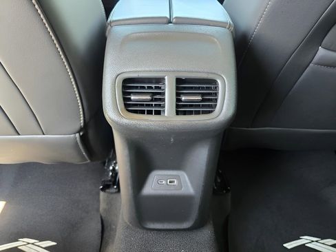 Used 2023 Buick Envision Preferred FWD image 13