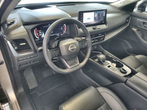 Used 2025 Nissan Rogue Platinum w/ Tech Package AWD/4WD image 14