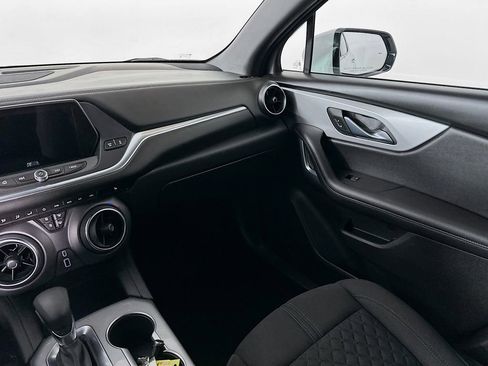 Used 2021 Chevrolet Blazer LT image 31