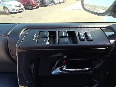 Used 2023 Toyota 4Runner TRD Off-Road image 13