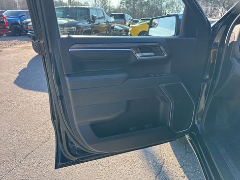 Used 2023 Chevrolet Silverado 1500 LT image 26