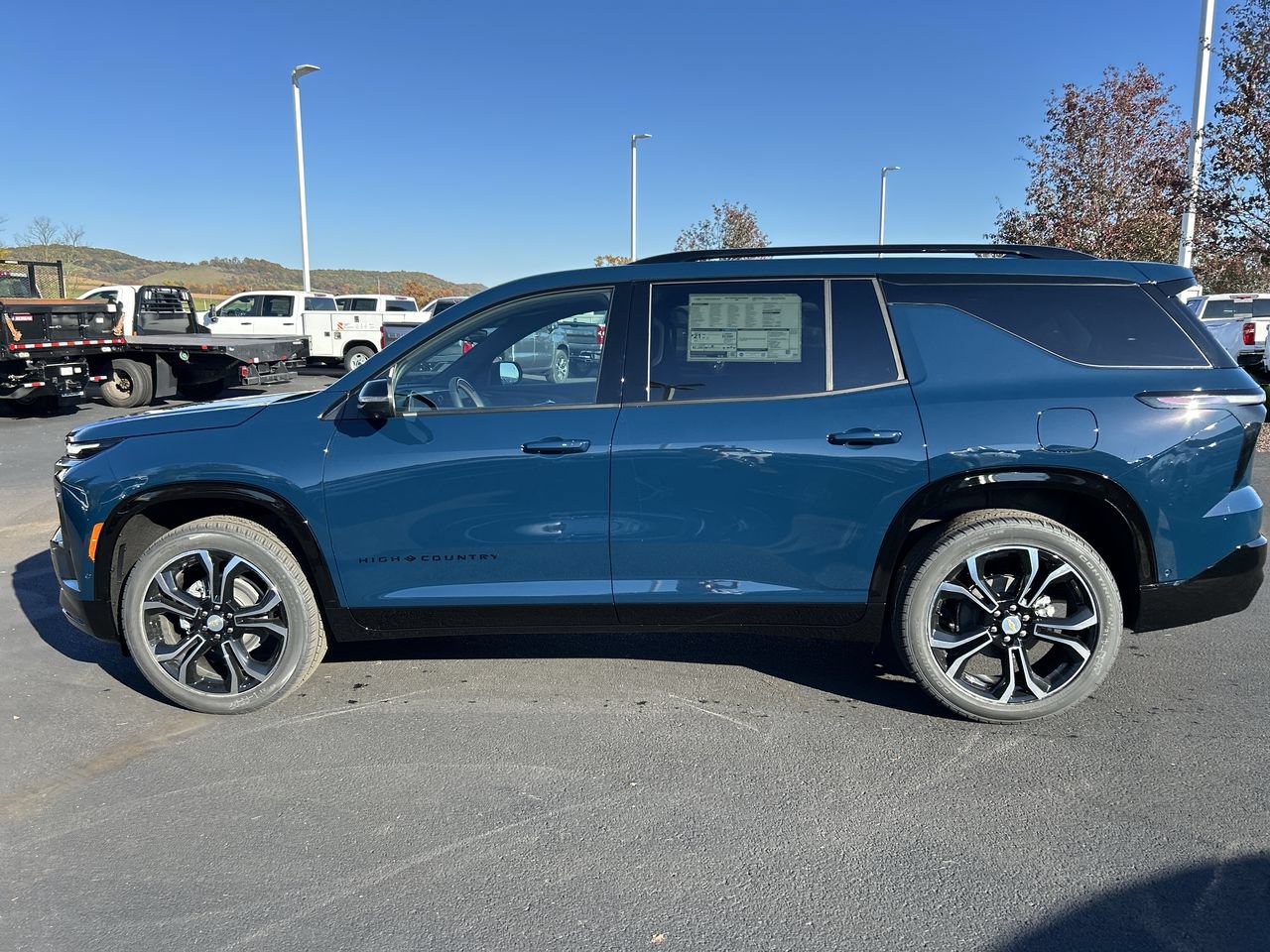 New 2027 Chevrolet Traverse High Country w/ LPO, Floor Liner Package AWD/4WD image 4