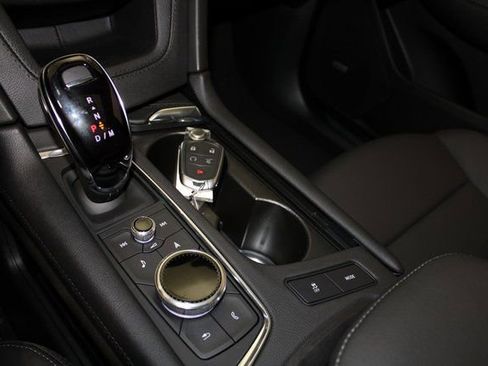 New 2025 Cadillac XT5 Premium Luxury AWD/4WD image 18