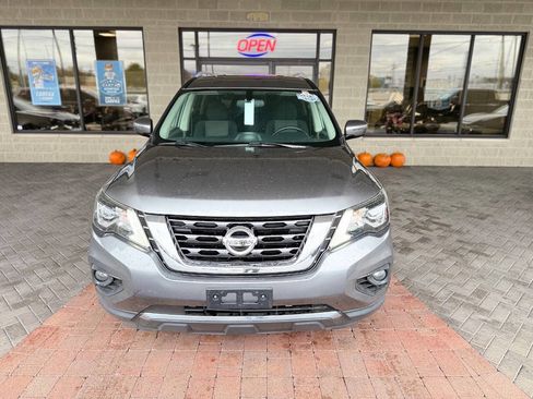 Used 2020 Nissan Pathfinder SV image 19