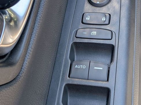 Used 2025 Honda CR-V LX image 15