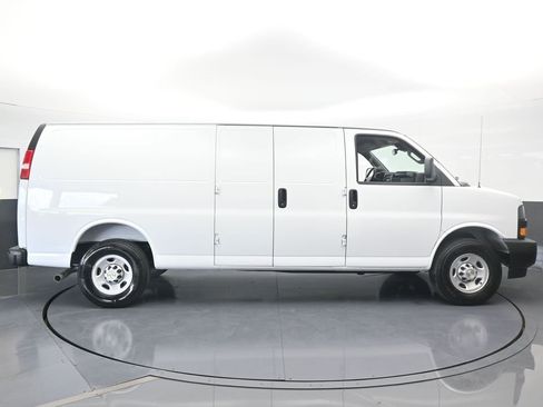 New 2025 Chevrolet Express 3500 Extended w/ Driver Convenience Package image 7