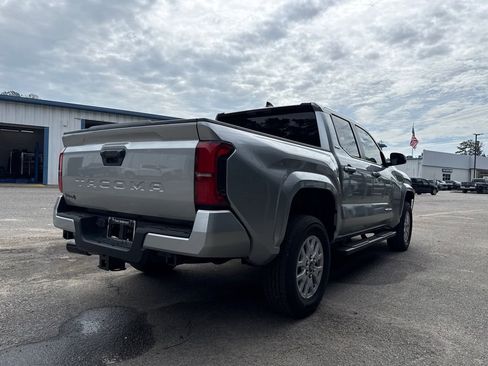 Used 2024 Toyota Tacoma SR5 RWD image 4