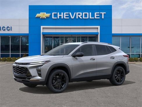 New 2026 Chevrolet Trax ACTIV w/ Driver Confidence Package image 2